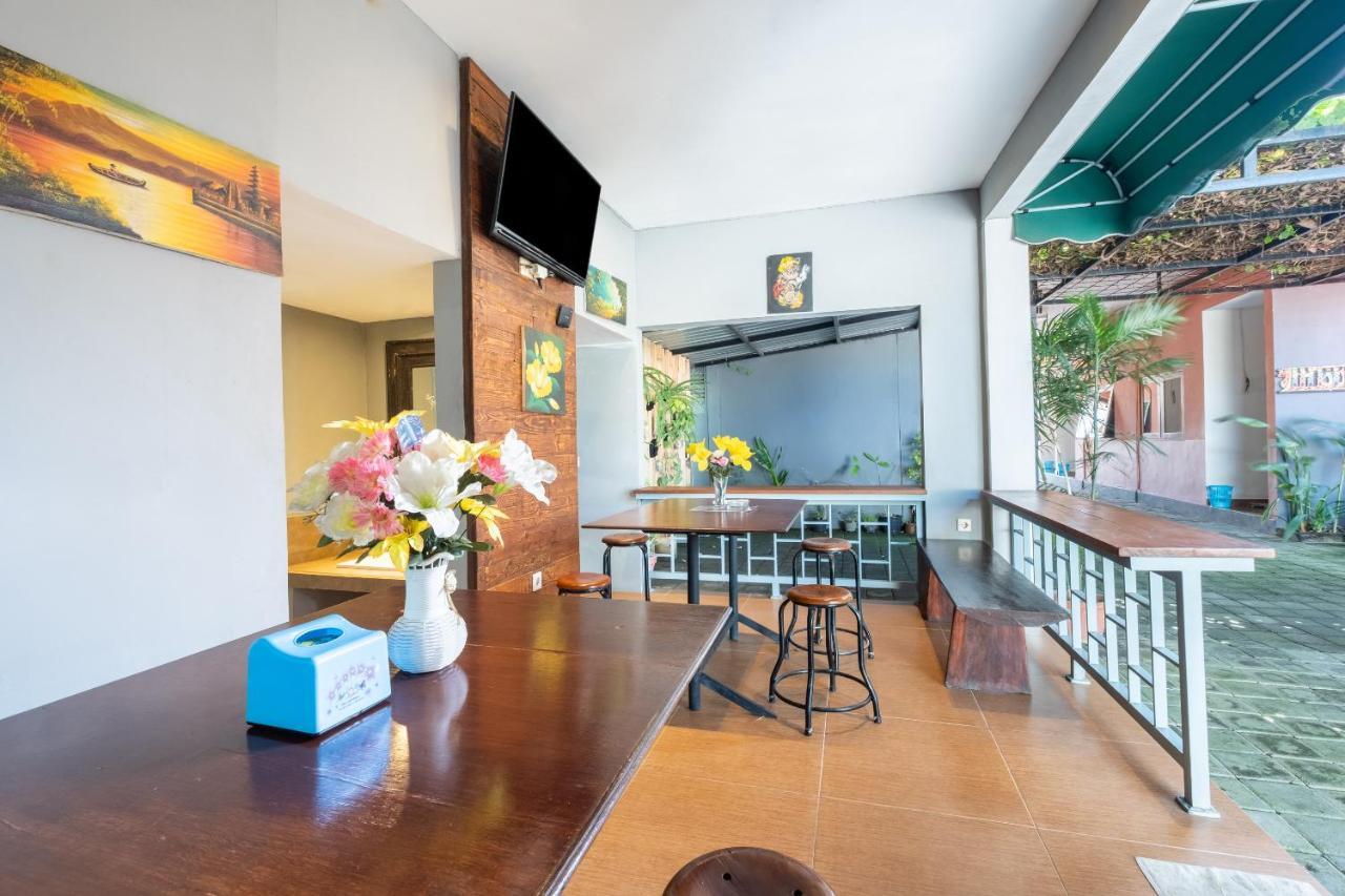 Oyo 3775 Ketut Inn Pesanggaran Exterior photo